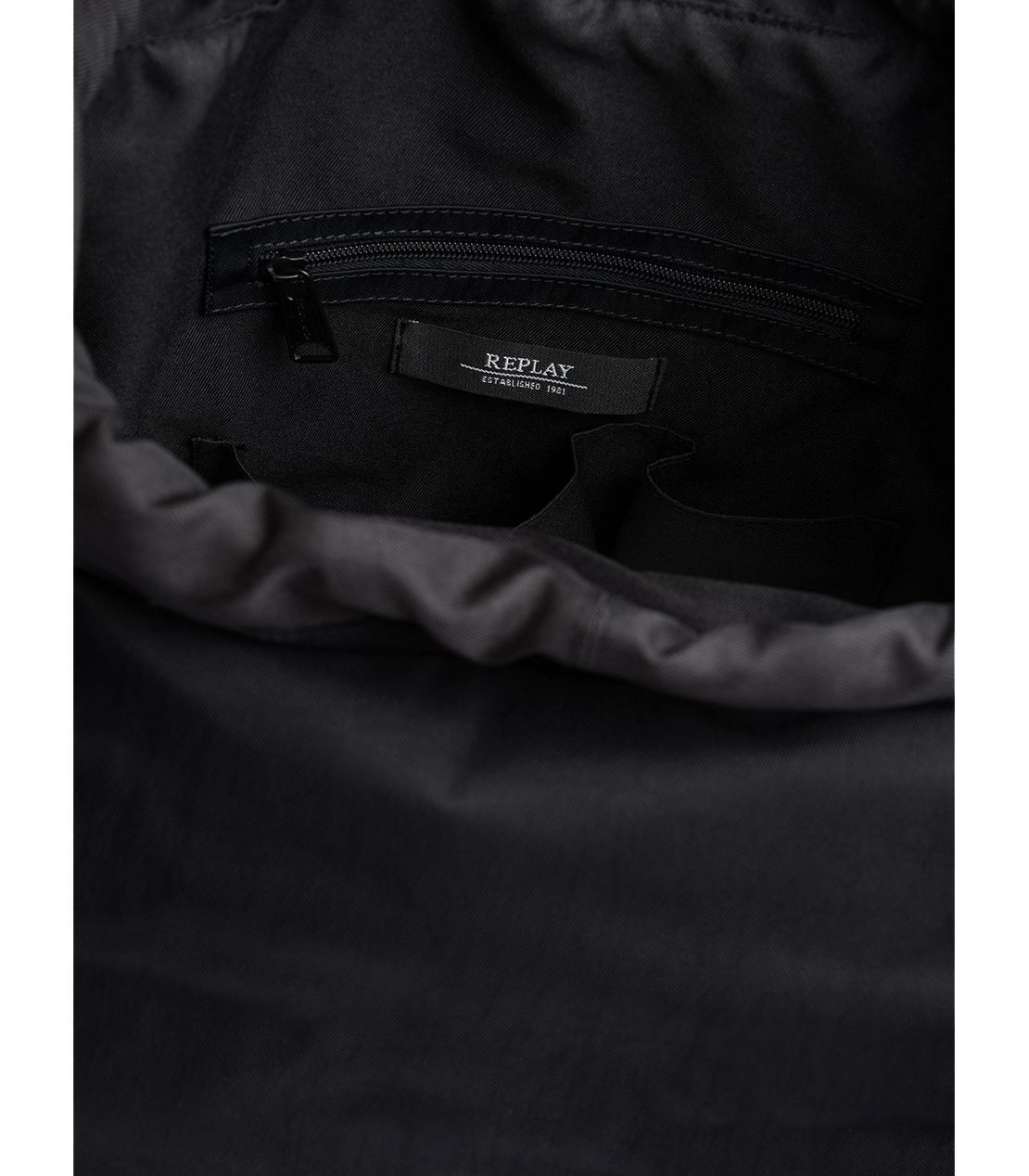 ナイロンツイルバックパック 詳細画像 ブラック 7